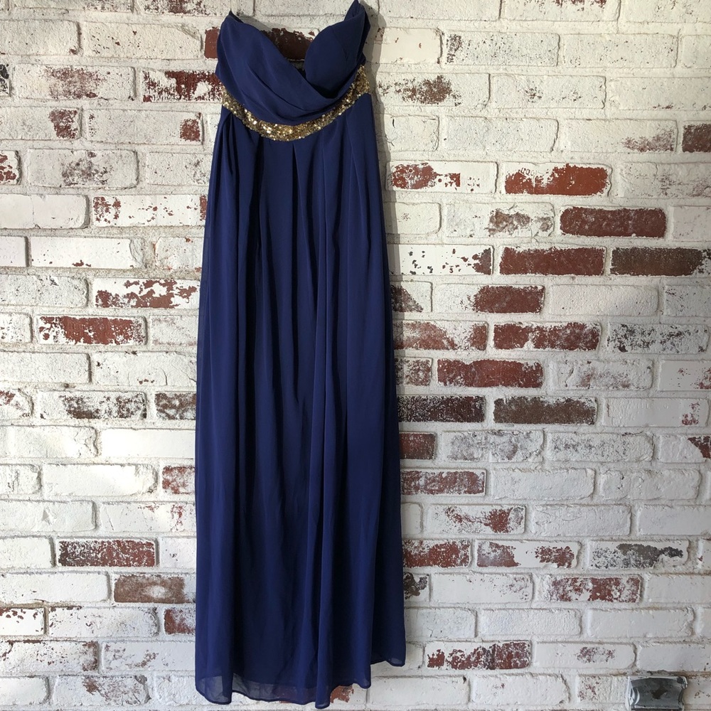 Fashionnomics. Prom/Formal Dress